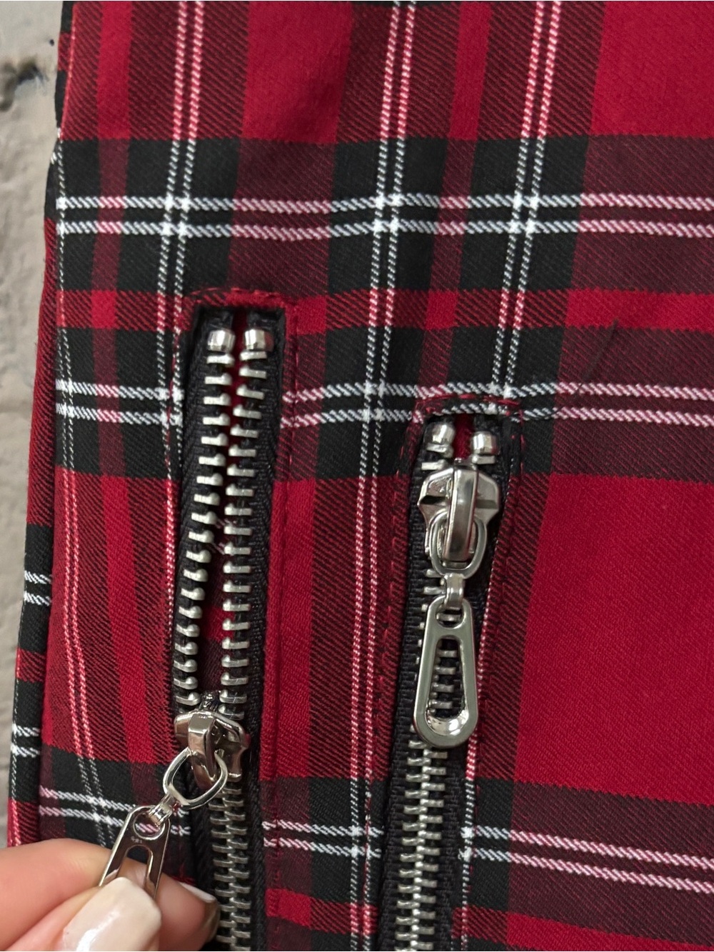 Zara  Red & Black Plaid Skinny Pants front zippers XL - Picture 4 of 10